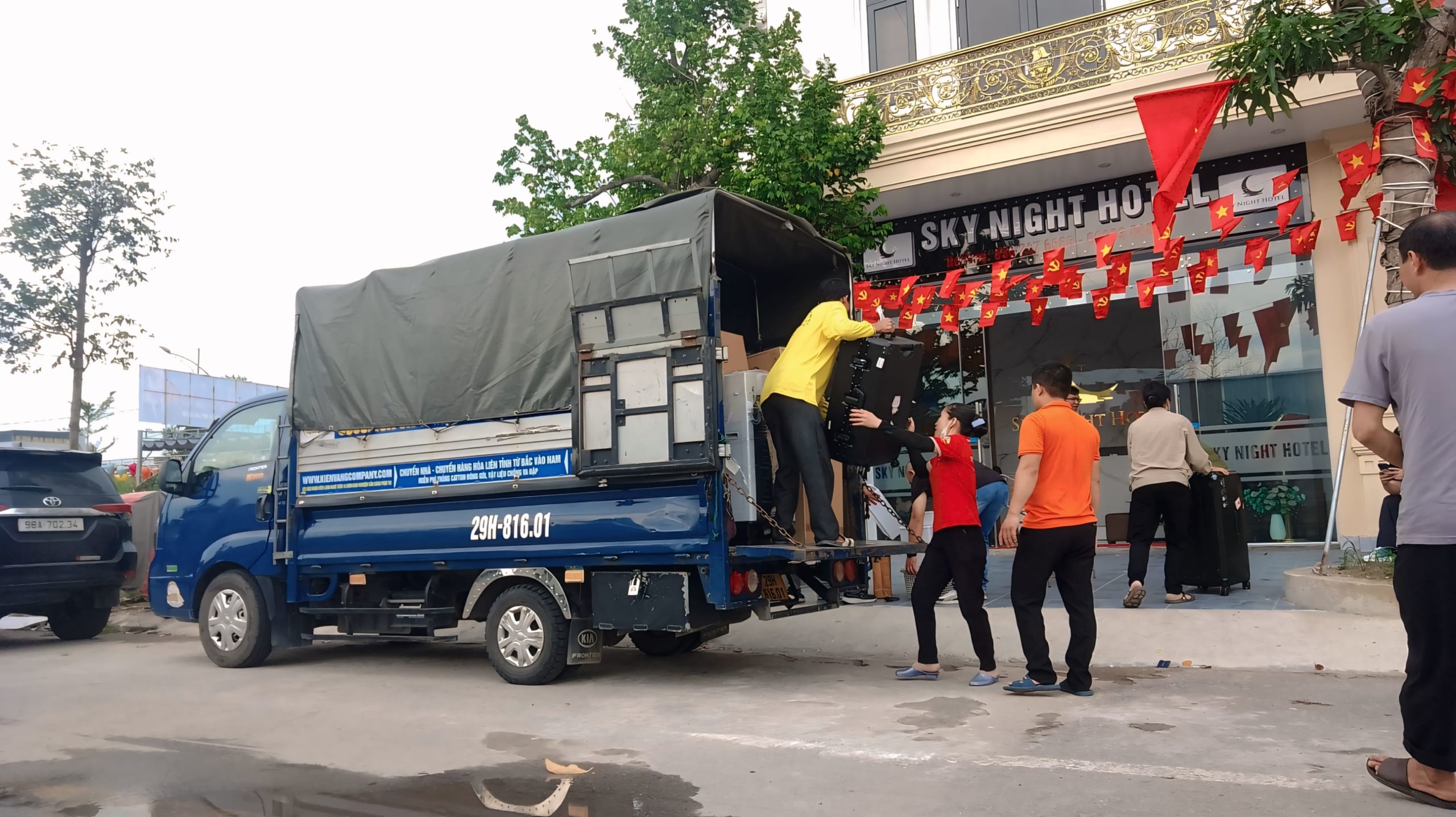 Dịch vụ chuyển nhà trọn gói chuyên nghiệp