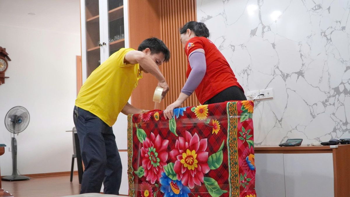 Bọc bảo vệ đồ đạc khi chuyển nhà Cầu Giấy